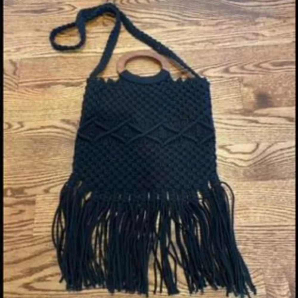 Danielle Nicole macrame crossbody bag - Picture 5 of 5